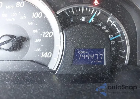 2013 Toyota Camry Xle z USA, uszkodzony, nr VIN 4T4BF1FK3DR287291